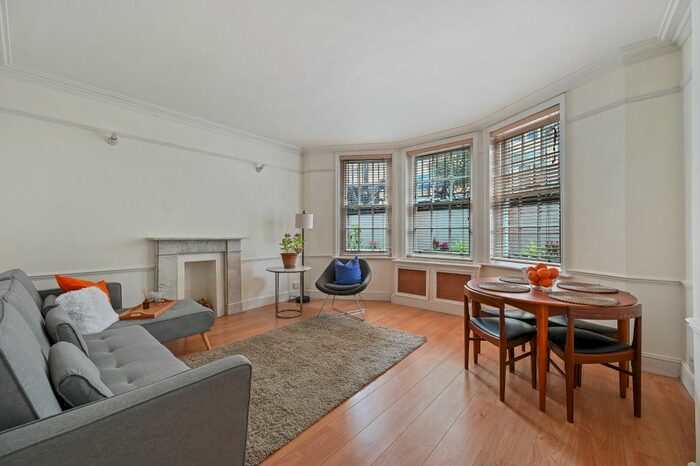 2 Bedroom Flat To Rent In Maybury Court, Marylebone Street, London, W1G