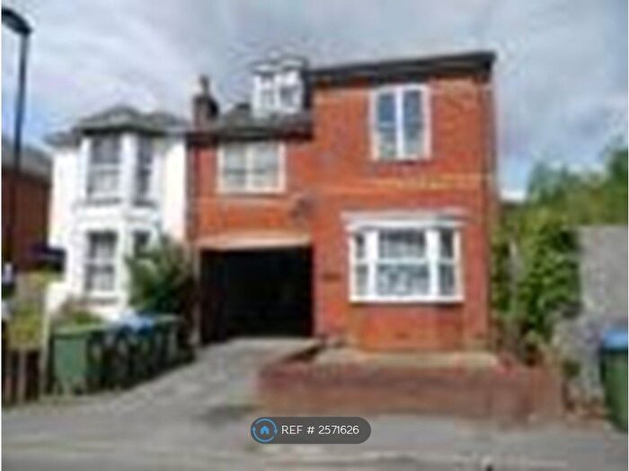 1 Bedroom Flat To Rent In Osborne Court, Southampton, SO17