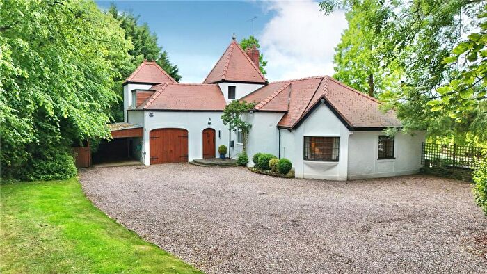 4 Bedroom Detached House For Sale In Thurstaston Road, Heswall, Wirral, CH60