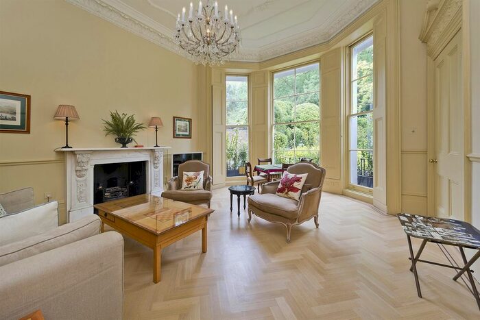4 Bedroom Flat To Rent In Holland Park, London, W11