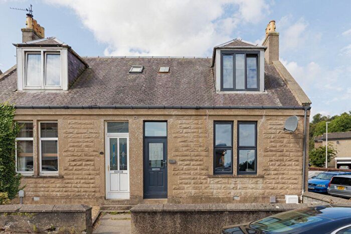 2 Bedroom Semi-Detached House For Sale In Wilson Street, Cowdenbeath, KY4