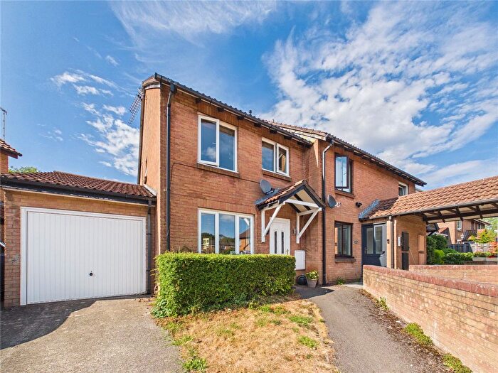 3 Bedroom End Terrace House For Sale In Nuthatch Drive, Stapleton, Bristol, BS16