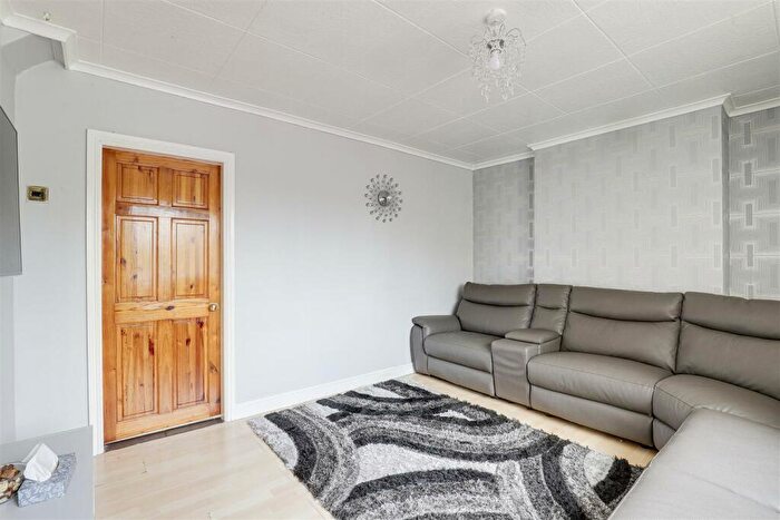3 Bedroom Terraced House For Sale In Winsford Close, Nottingham, Nottinghamshire, NG8