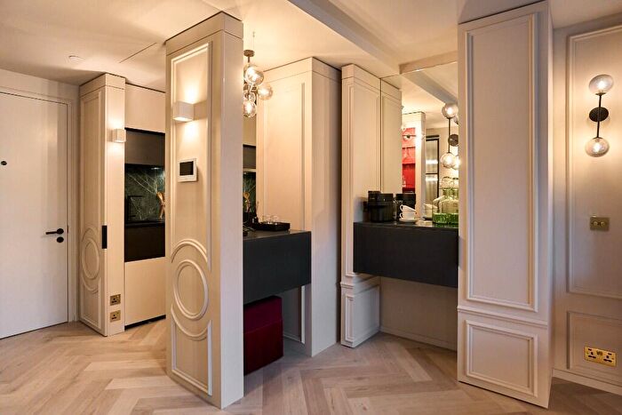 Studio To Rent In Willesden Lane, London, NW2