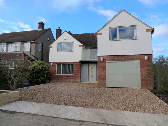 4 Bedroom Detached House To Rent In Abbey Avenue, St Albans, AL3