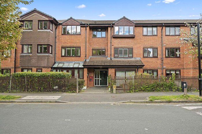 1 Bedroom Retirement Property For Sale In Wordsworth Drive, Sutton, SM3