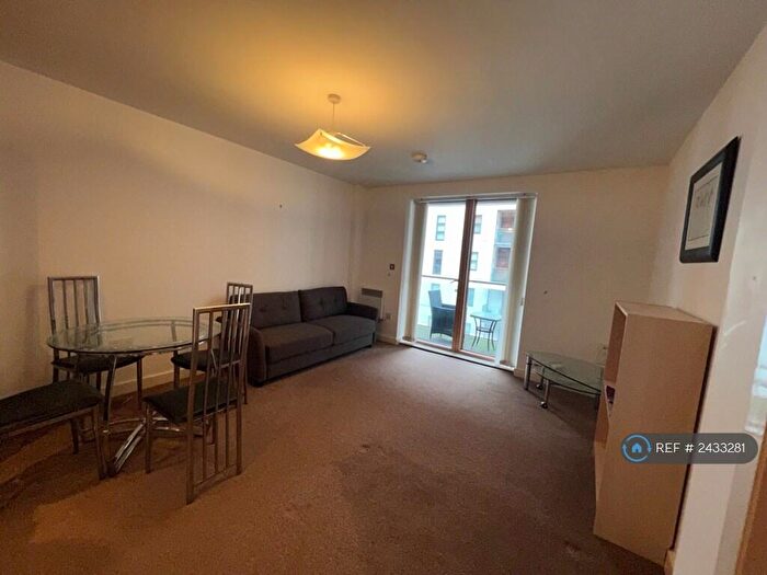 1 Bedroom Flat To Rent In Masson Place, Manchester, M4