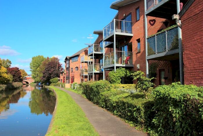 2 Bedroom Flat To Rent In Spring Lane, Worcester, WR5