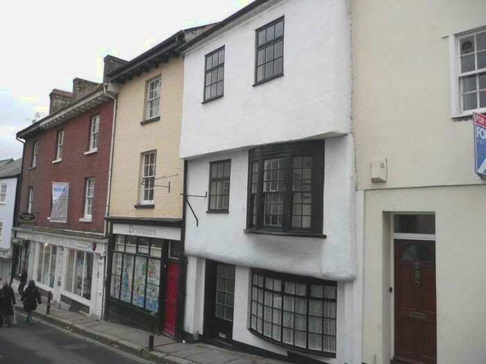 2 Bedroom Terraced House To Rent In West Street, Exeter, EX1