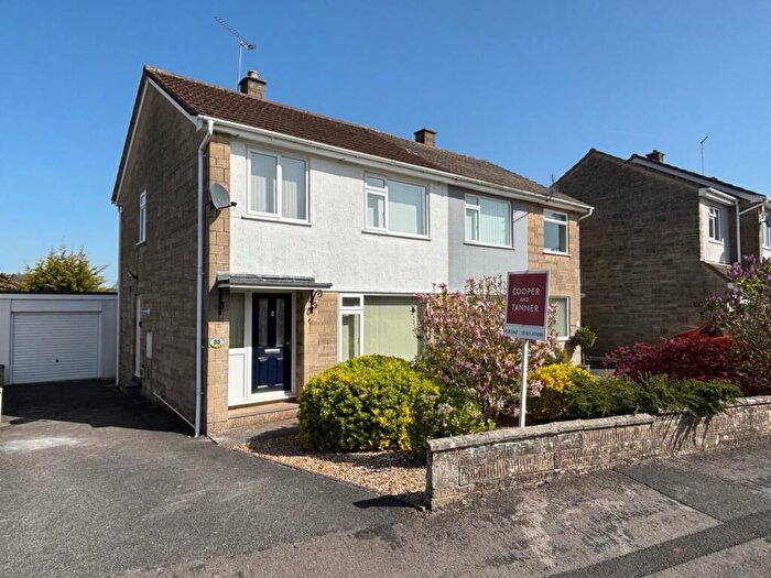 3 Bedroom Semi Detached House For Sale In High Meadows, Midsomer Norton, Radstock, BA3