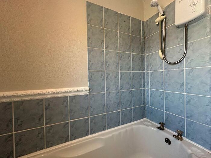1 Bedroom Flat To Rent In Brown Walk, Irvine, North Ayrshire, KA12