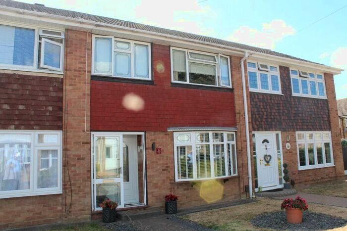 3 Bedroom Terraced House To Rent In Hawkinge Way, Hornchurch, Essex, RM12