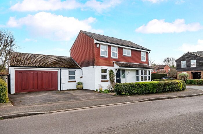 4 Bedroom Detached House For Sale In Burpham, Guildford, Surrey, GU4