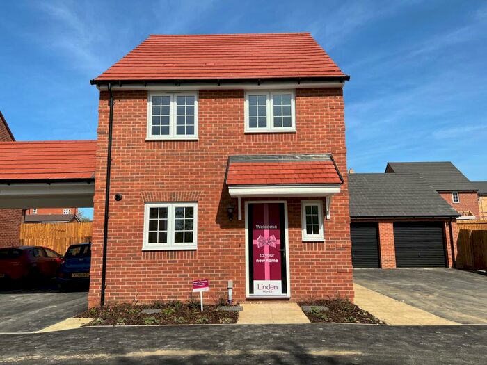 3 Bedroom Semi-Detached House To Rent In Garland Crescent, Shortstown, Bedford, MK42