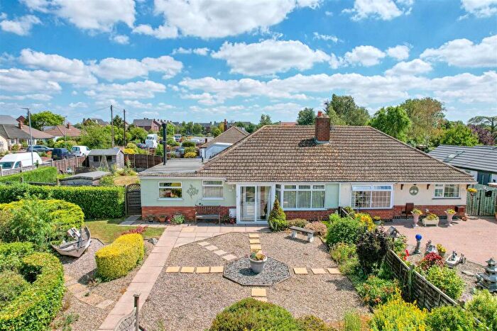 2 Bedroom Bungalow For Sale In Greenwood Road, Stoke Golding, CV13