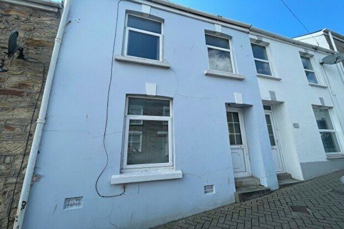 3 Bedroom Terraced House To Rent In Castle Street, Truro, TR1
