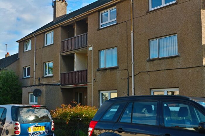 2 Bedroom Flat To Rent In St Katharine's Crescent, Liberton, Edinburgh, EH16