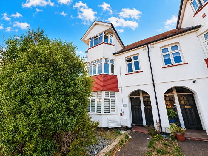 2 Bedroom Flat To Rent In Sutton Road, Southend-On-Sea, SS2