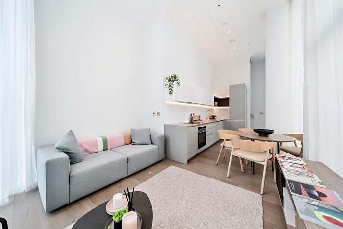 2 Bedroom Flat To Rent In No., Upper Riverside, Cutter Lane, Greenwich Peninsula, SE10