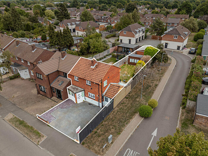 3 Bedroom Semi-Detached House For Sale In Carnegie Road, St. Albans, Hertfordshire, AL3