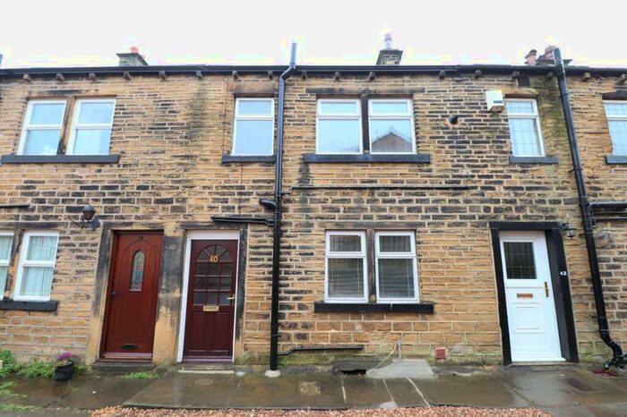 2 Bedroom Terraced House To Rent In Marsh, Pudsey, West Yorkshire, Uk, LS28