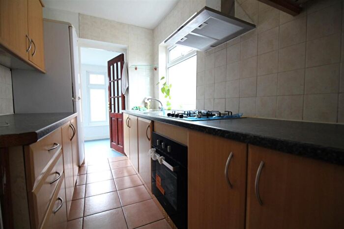 3 Bedroom Property To Rent In Waltham Avenue, Hayes, UB3