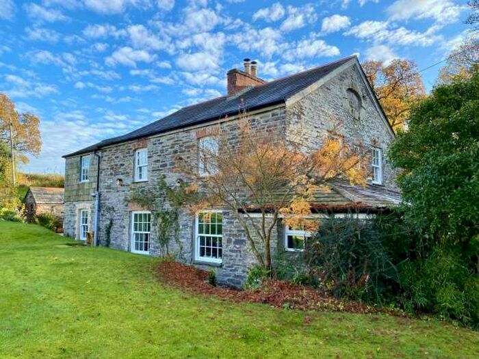 4 Bedroom Detached House For Sale In Hellandbridge, PL30