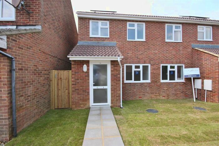 3 Bedroom Semi-Detached House To Rent In Downs View, Peacehaven, BN10