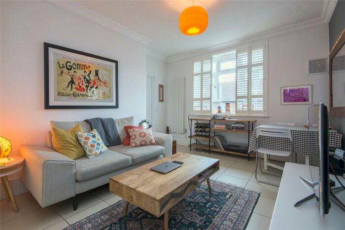 2 Bedroom Flat To Rent In Templemead House, Homerton Road, London, E9