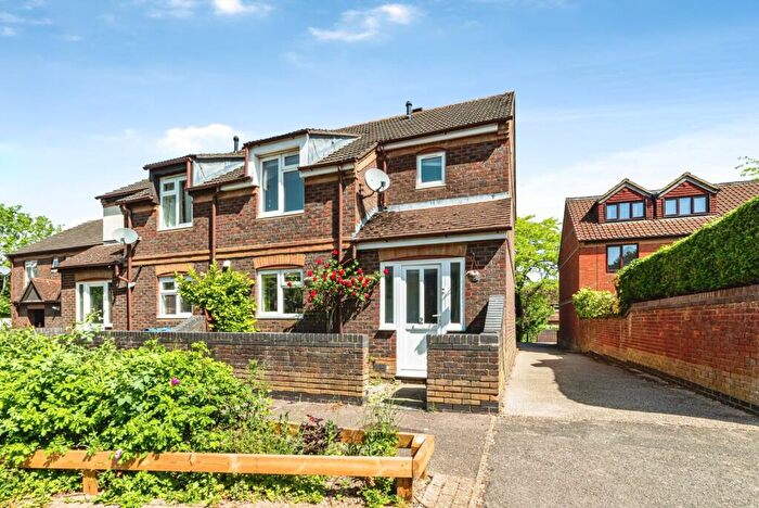 3 Bedroom Semi-Detached House For Sale In Sermon Close, Headington, Oxford, Oxfordshire, OX3