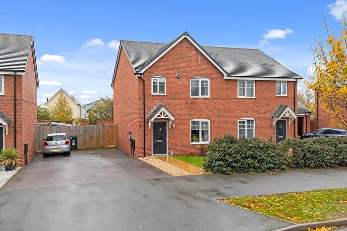 3 Bedroom Semi-detached House For Sale In Spitfire Road, Southam, CV47