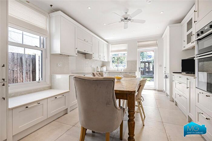 4 Bedroom Terraced House To Rent In College Road, Winchmore Hill, London, N21