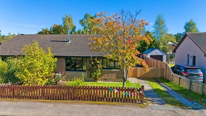 2 Bedroom Semi-Detached Bungalow For Sale In Birch Grove, Boat Of Garten, PH24