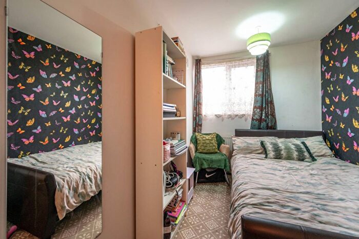 3 Bedroom Property For Sale In Meredith Street, Plaistow, London, E13
