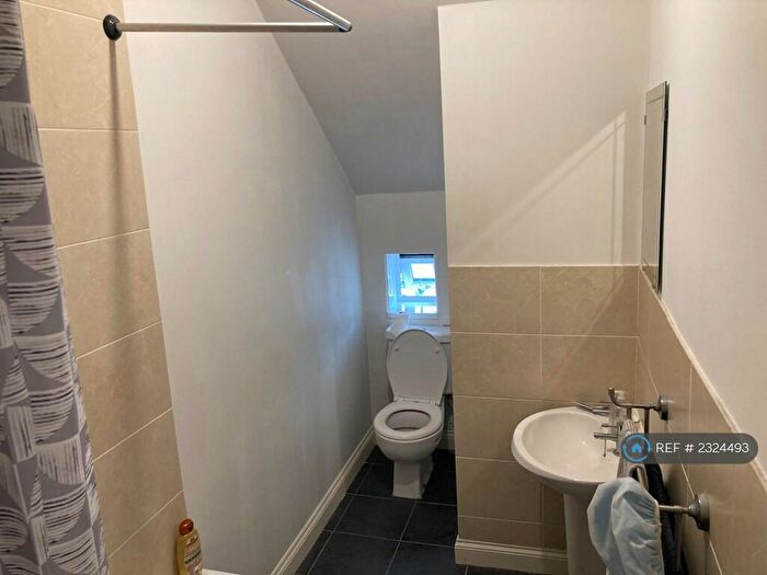 1 Bedroom Flat To Rent In Bournemouth Road, Poole, BH14