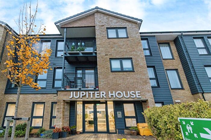 2 Bedroom Apartment For Sale In Hindhead Knoll, Walnut Tree, Milton Keynes, MK7