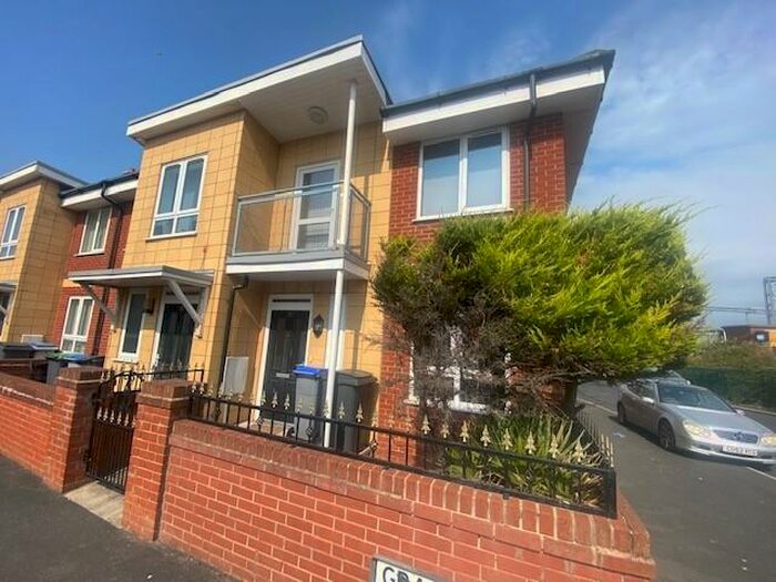 3 Bedroom House To Rent In Grantham Road, Blackpool, FY1