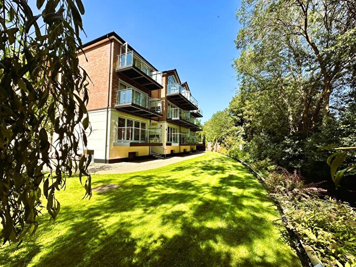 2 Bedroom Flat To Rent In St. Stephens Road, Canterbury, CT2