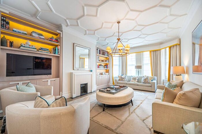 5 Bedroom Flat For Sale In Abbotsbury, Holland Park, London, W14