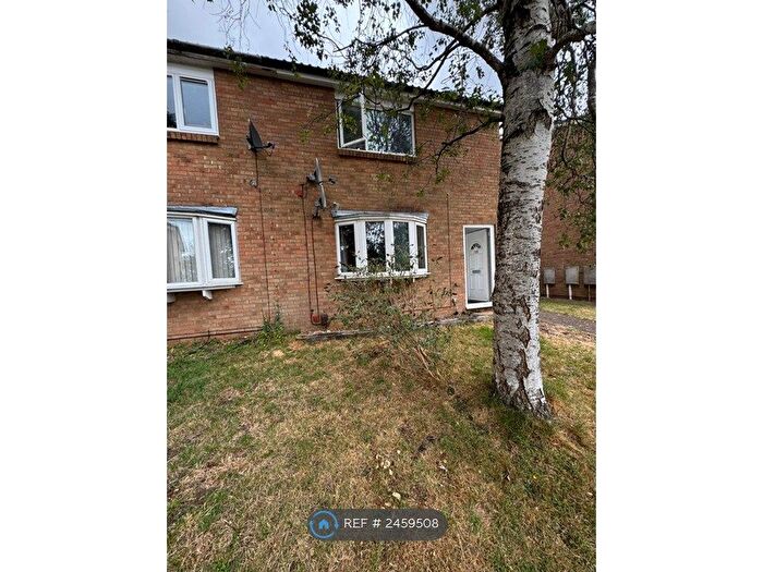 2 Bedroom Maisonette To Rent In Obelisk Rise, Northampton, NN2