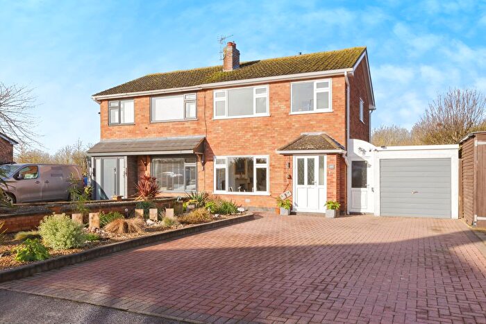 3 Bedroom Semi-Detached House For Sale In Huntsmans Dale, East Goscote, Leicester, Leicestershire, LE7