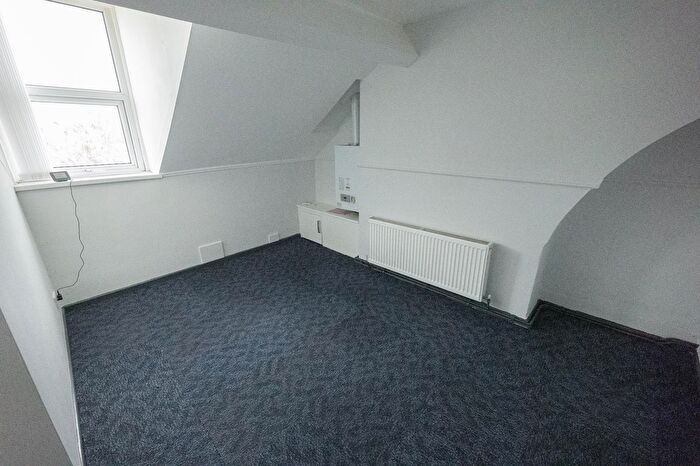 1 Bedroom Flat To Rent In Rice Lane, Egremont, CH44