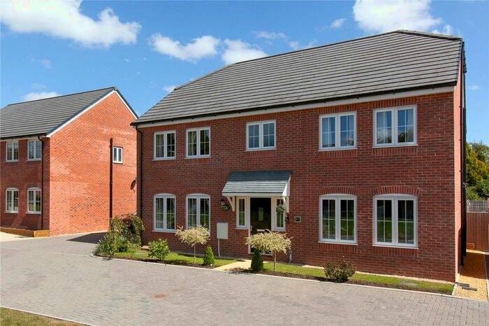 5 Bedroom Detached House For Sale In Bourne Way, Burbage, Wiltshire, SN8