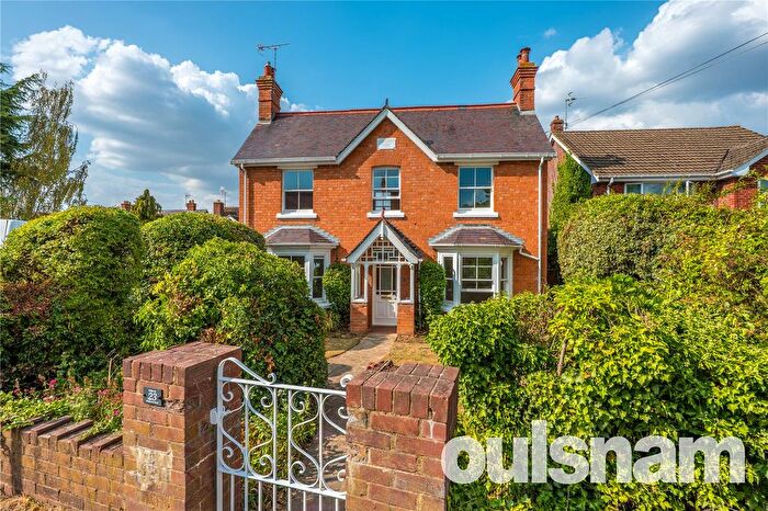 4 Bedroom Detached House To Rent In Bretforton Road, Badsey, Evesham, Worcestershire, WR11