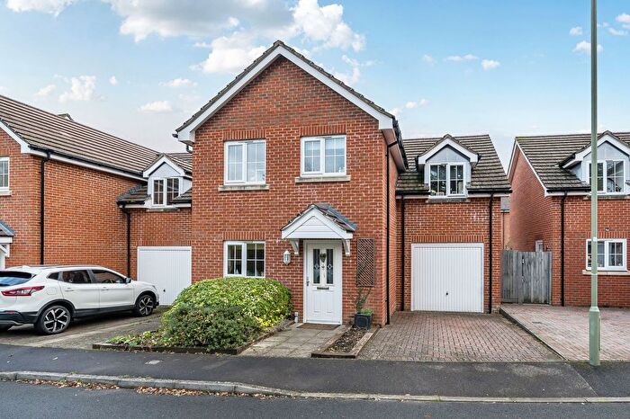4 Bedroom Detached House For Sale In Hindmarch Crescent, Hedge End, Southampton, SO30
