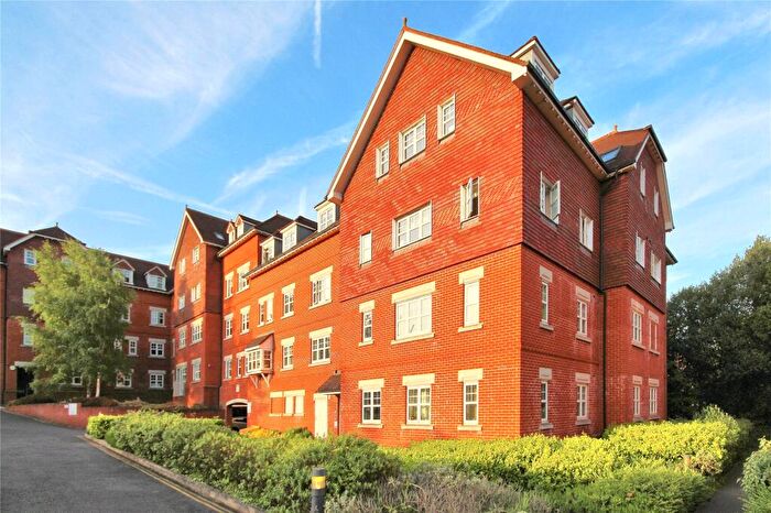 1 Bedroom Flat For Sale In Heathside Road, Woking, Surrey, GU22