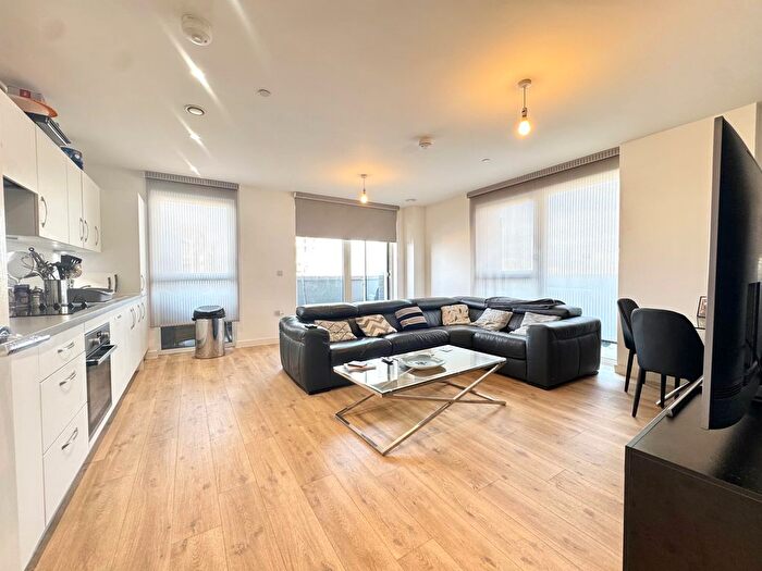 2 Bedroom Flat To Rent In Shipbuilding Way, London, E13