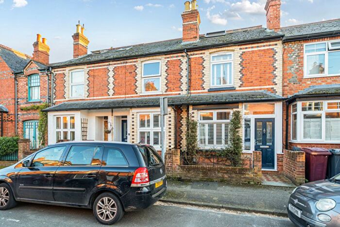 3 Bedroom Terraced House For Sale In Kings Road, Caversham, Reading, Berkshire, RG4