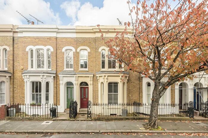 4 Bedroom Property To Rent In Lichfield Road, London, E3