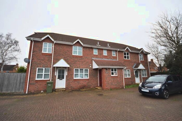 1 Bedroom Flat To Rent In Longacre, Ash, Aldershot GU12